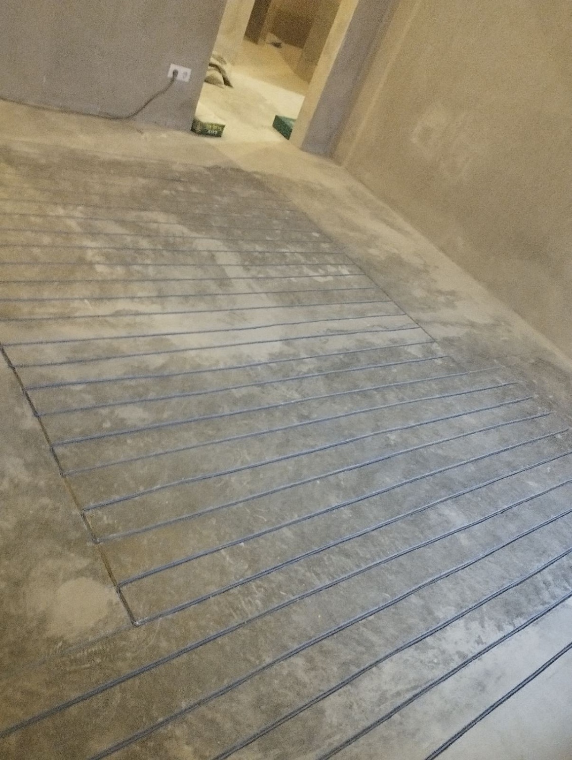 Монтаж электрических тёплых полов